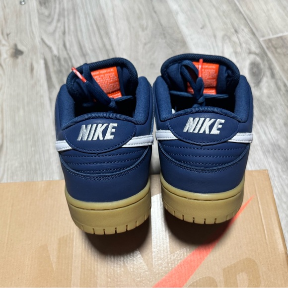 Nike SB Dunk - Navy/White/Gum - Picture 2 of 5